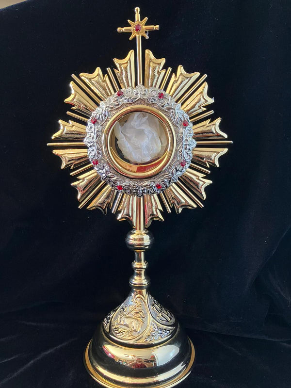 Gold plated Santisimo